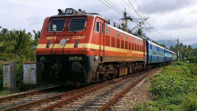 यात्रीगण कृपया ध्यान दे नागपुर , गोंदिया रूट पर 7 से 13 मार्च तक 10 ट्रेनें रहेगी रद्द देखे लिस्ट