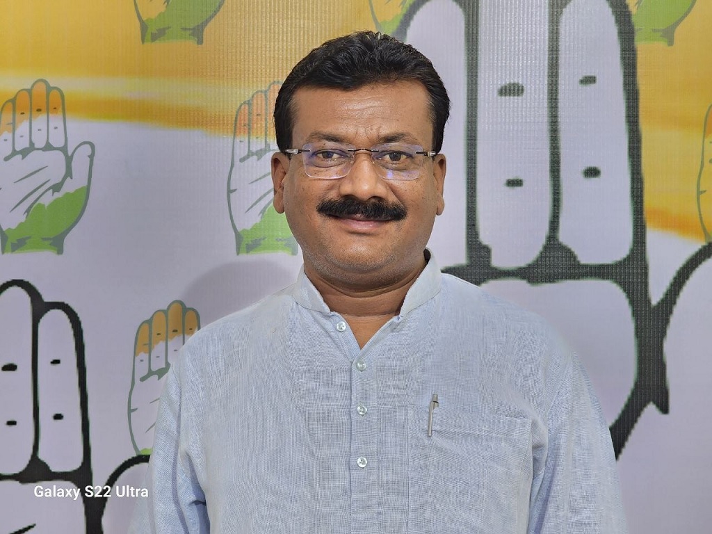  2000 के नोट बंद करने से नहीं मोदी सरकार बदलने से खत्म होगा भ्रष्टाचार