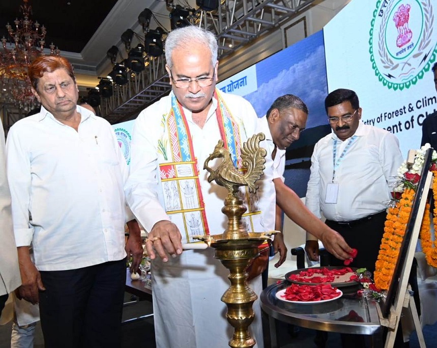 अब वनांचल के लोग वनकर्मियों को दुश्मन नहीं बल्कि दोस्त मानते हैं..: मुख्यमंत्री श्री भूपेश बघेल