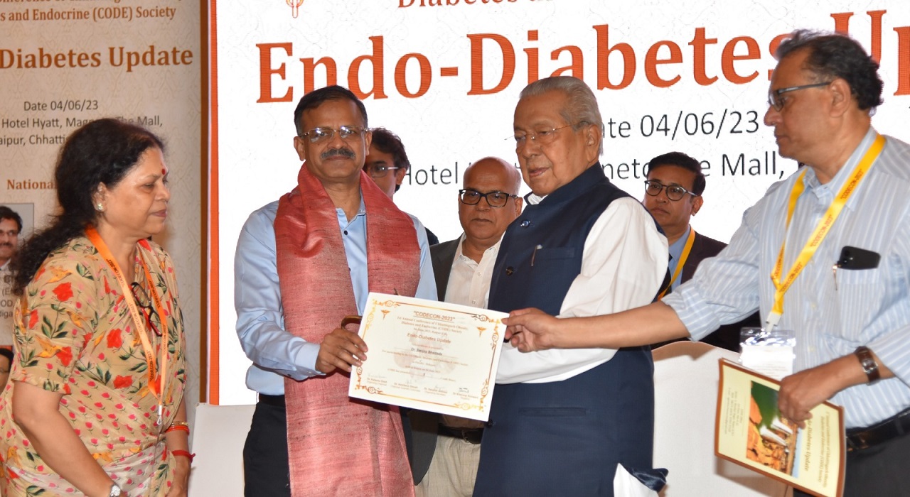 राज्यपाल ने छत्तीसगढ़ ओबेसिटी डायबिटीज एंड एंडोक्राइन सोसाइटी के पहले वार्षिक सम्मेलन का उद्घाटन किया