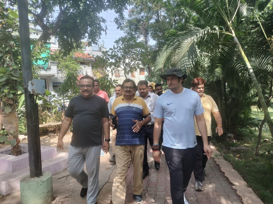 *ठाकुर प्यारेलाल वार्ड क्र.40 अंतर्गत हिंद स्पोर्टिंग मैदान हेतु बाउण्ड्रीवाल निर्माण कार्य का किया भूमि पूजन*