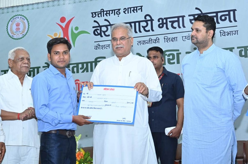 आवास योजना के नये हितग्राहियों को आवास दिलाने राज्य सरकार करेगी केन्द्र से आग्रह: मुख्यमंत्री श्री भूपेश बघेल