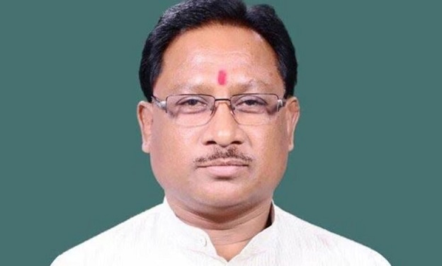 मुख्यमंत्री की पहल: सुकमा जिले के इत्तेपारा गांव में एक वर्ष बाद बिजली की रौशनी से जगमगाया, ग्रामीणों के चेहरे पर खुशी