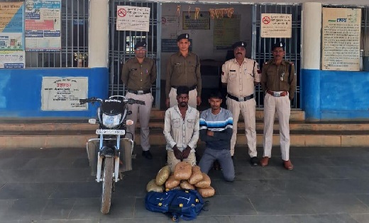 तुमगांव पुलिस ने गांजा तस्करी कर रहे दो आरोपियों को गिरफ्तार किया