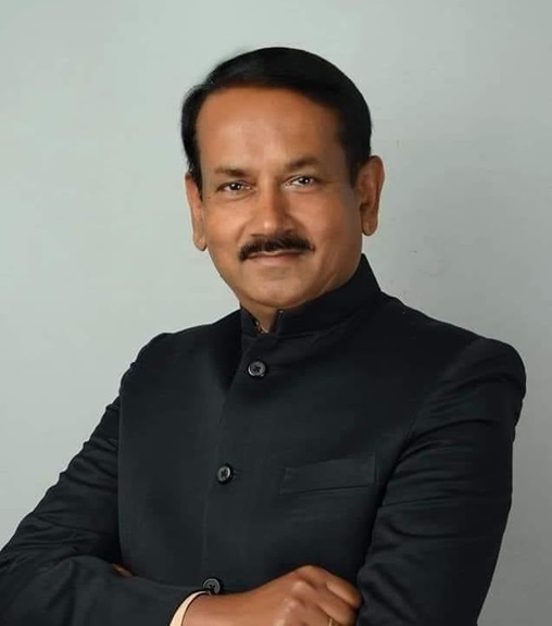 देवेंद्र प्रताप सिंह: संघर्ष से सेवा की ओर एक प्रेरणास्त्रोत