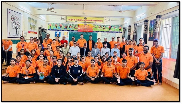 पंडित रविशंकर शुक्ल विश्वविद्यालय में योग अध्यात्म विषय पर व्याख्यान का आयोजन