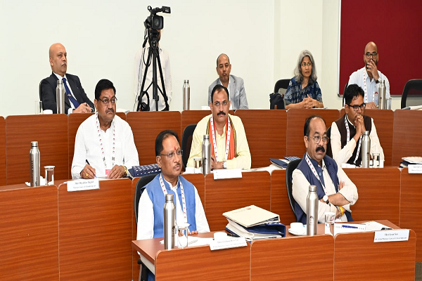 आईआईएम रायपुर में दो दिवसीय चिंतन शिविर का शुभारंभ, मुख्यमंत्री श्री विष्णु देव साय सहित मंत्रिमंडल के सदस्य ले रहे हिस्सा