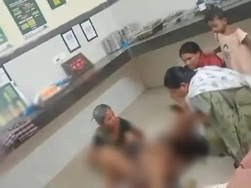 सरकारी अस्पताल में फर्श पर डिलीवरी : बिलासपुर हाईकोर्ट ने लिया स्वतः संज्ञान, CS, कलेक्टर और CMO समेत कई को नोटिस जारी, स्वास्थ्य सचिव से हलफनामे पर मांगा जवाब