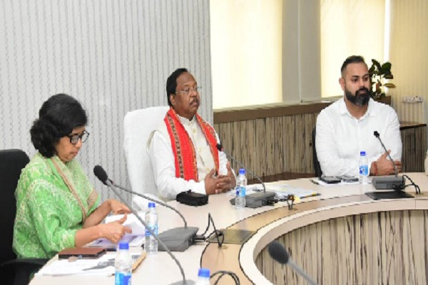 किसानों को गुणवत्तापूर्ण खाद-बीज की उपलब्धता सुनिश्चित हो: रामविचार नेताम