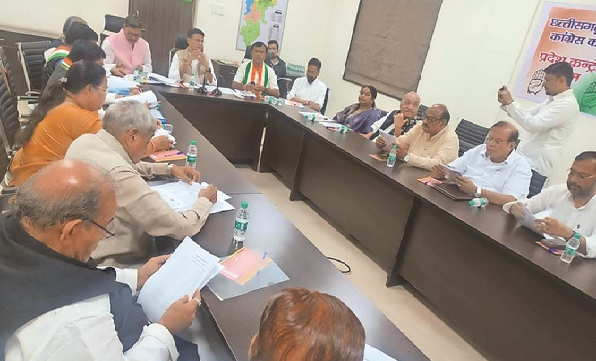 वीरप्पा मोइली आज से करेंगे कांग्रेस के हार की समीक्षा, सचिन होंगे शामिल