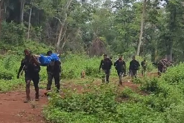 नारायणपुर में मुठभेड़ : 5 नक्सली ढेर, लौट रहे जवानों पर आईईडी से हमला