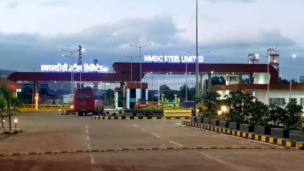 एनएमडीसी पर 1620 करोड़ रुपए का अर्थदंड, दंतेवाड़ा कलेक्टर ने दिया नोटिस, कहा- भंडार नियमों का हुआ उल्लंघन&hellip;