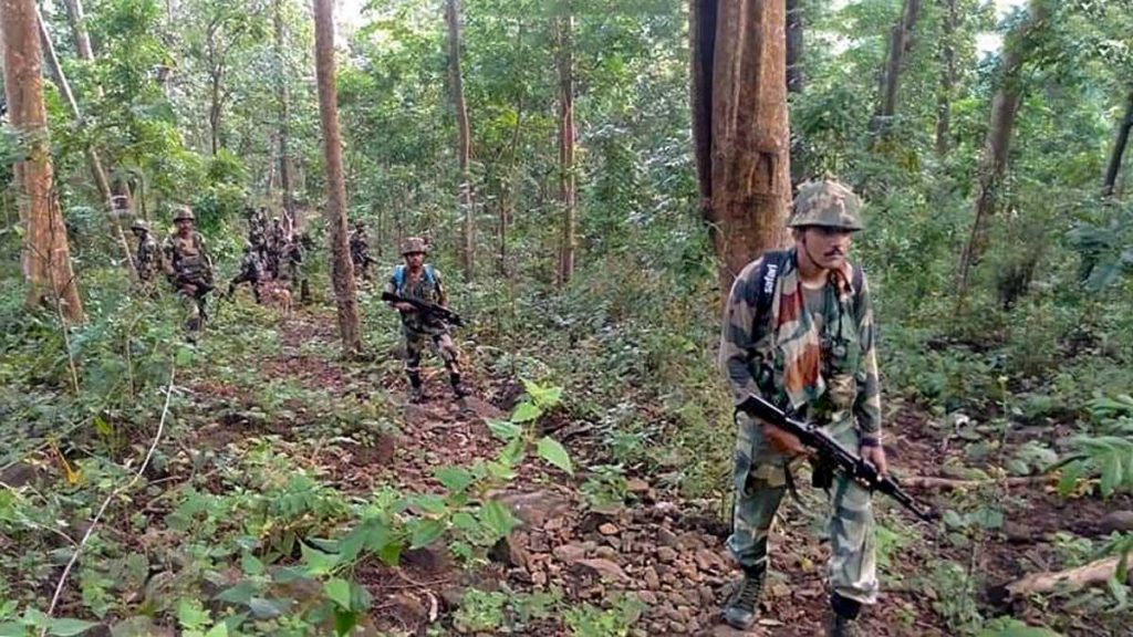 बस्तर से बड़ी खबर : सुबह-सुबह जवानों और नक्सलियों में मुठभेड़…