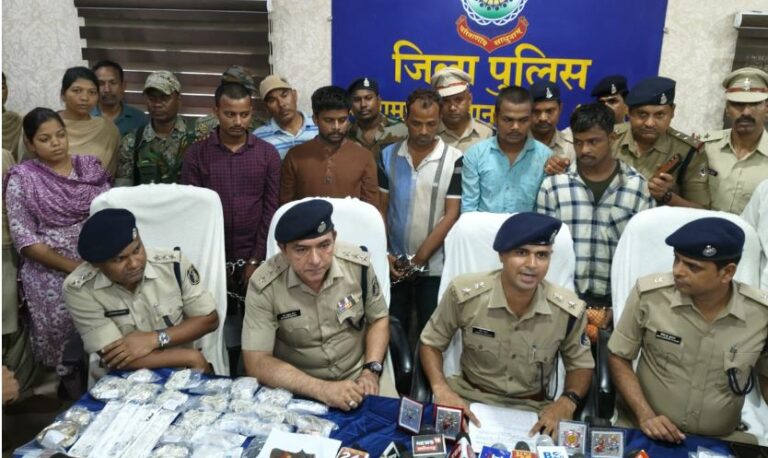 ज्वेलरी शॉप में दिनदहाड़े करोड़ों के लूट को अंजाम देने वाले अंतर्राज्यीय अपराधी गिरफ्तार