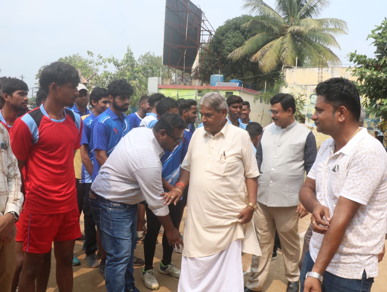 गरिमा पूर्ण माहौल में अंतर महाविद्यालय वॉलीबॉल प्रतियोगिता का उद्घाटन