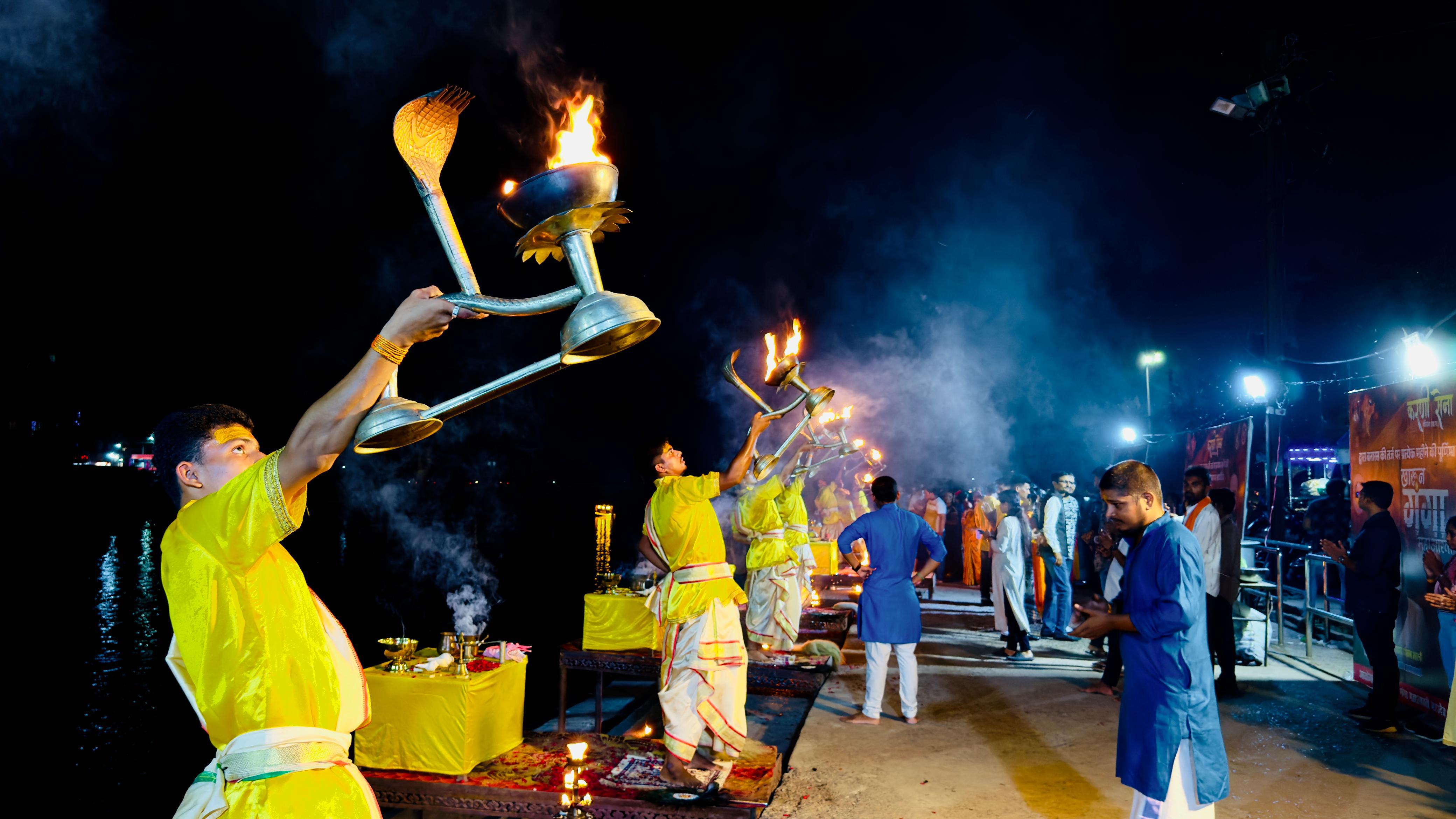 शरद पूर्णिमा को खारुन गंगा महाआरती ने पूर्ण किए 02 वर्ष