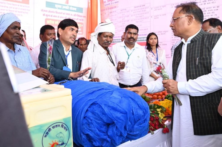   छत्तीसगढ़ ने मत्स्य पालन के क्षेत्र में राष्ट्रीय स्तर पर फिर लहराया परचम, कांकेर जिला बेस्ट इनलैंड डिस्ट्रिक्ट अवार्ड के लिए हुआ चयनित, मुख्यमंत्री श्री विष्णु देव साय ने दी बधाई