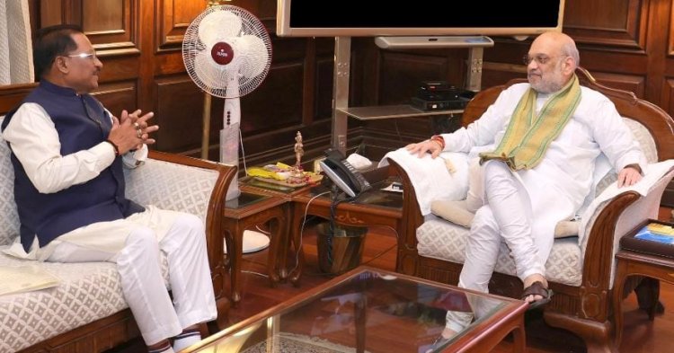 देश विदेश  राज्य के विकास,सुरक्षा सहित अन्य प्रमुख मुद्दों पर मुख्यमंत्री साय ने किया केंद्रीय गृहमंत्री अमित शाह से मुलाकात कर विशेष चर्चा : नक्सल प्रभावित क्षेत्रों में चलाए जा रहे अभियानों और सुरक्षा बलों की कार्रवाई की प्रगति की जानकारी