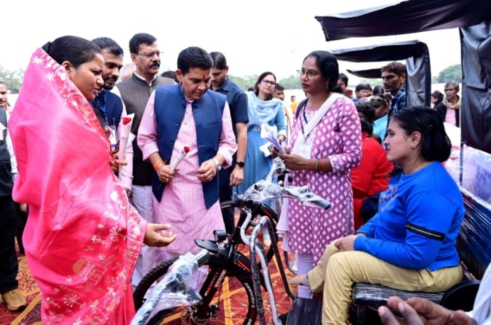 विकसित राष्ट्र बनाने में दिव्यांगजन निभा रहे अहम भूमिका : लक्ष्मी राजवाड़े