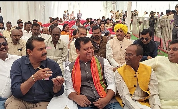 जनसुनवाई : विकास के लिए दिया समर्थन