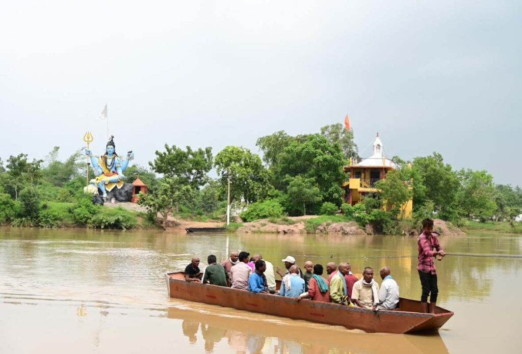 सांकरदाहरा छत्तीसगढ़ का दूसरा राजिम