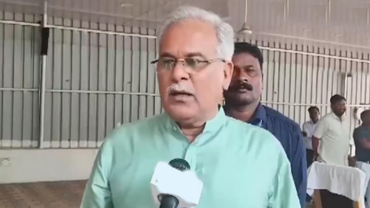 पूर्व मुख्यमंत्री भूपेश बघेल का CBI छापेमारी पर बड़ा सवाल, कहा- हमने ही कार्रवाई की तो हम पर संरक्षण का आरोप कैसे?