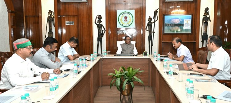 सरोकार से सरकार तक  मुख्यमंत्री विष्णु देव साय ने लिया छत्तीसगढ़ को शिक्षा का राष्ट्रीय केंद्र बनाने का संकल्प : देश के टॉप-100 शैक्षणिक संस्थानों में स्थान दिलाने के लिए विश्वविद्यालयों और महाविद्यालयों की गुणवत्ता सुधार पर विशेष जोर