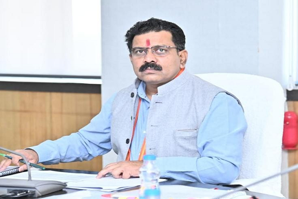 डिप्टी सीएम शर्मा के निर्देश पर बांग्लादेशी घुसपैठियों की पहचान के लिए हेल्पलाइन नम्बर जारी