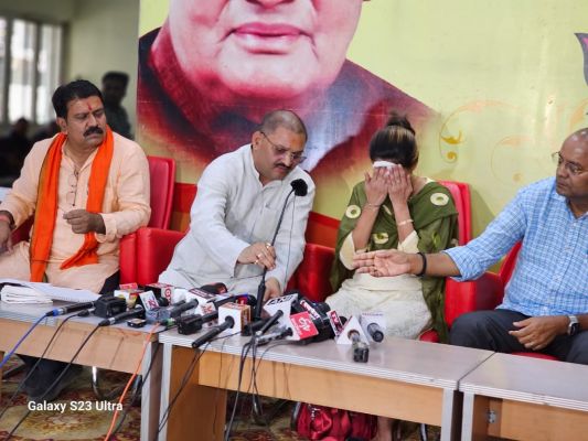 मीडिया के विरुद्ध साजिश रचने में मुख्यमंत्री तो इंदिरा गांधी से भी आगे निकल गये : भाजपा*