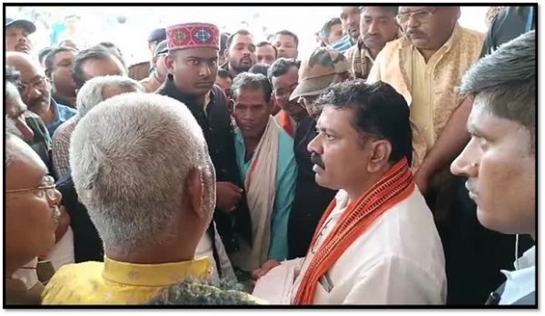 रायपुर: विजय शर्मा ने भाजपा नेता कटला की हत्या को कायराना कार्य घोषित किया