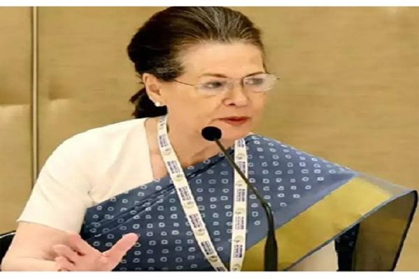 सोनिया गांधी कांग्रेस संसदीय दल की नेता चुनी गई