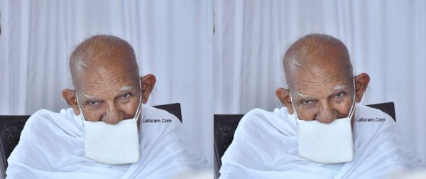 जैन संत शीतल मुनि ने त्याग दी शयन मुद्रा, 52 वर्षों से लेटे नहीं&hellip; चातुर्मास करने Raipur आए संत