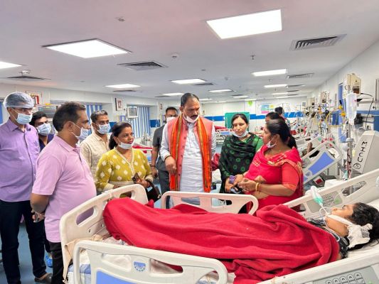 स्वास्थ्य मंत्री ने किया मेकाहारा का निरीक्षण