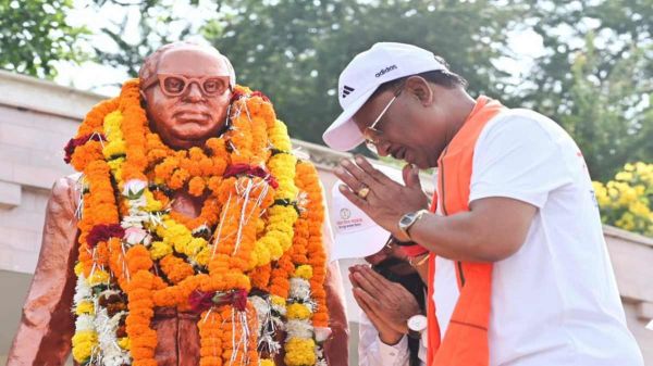 रायपुर में निकली संविधान पदयात्रा : सीएम साय ने कांग्रेस पर साधा निशाना, कहा &ndash; अपने स्वार्थ के लिए कांग्रेस ने संविधान के साथ किया खिलवाड़