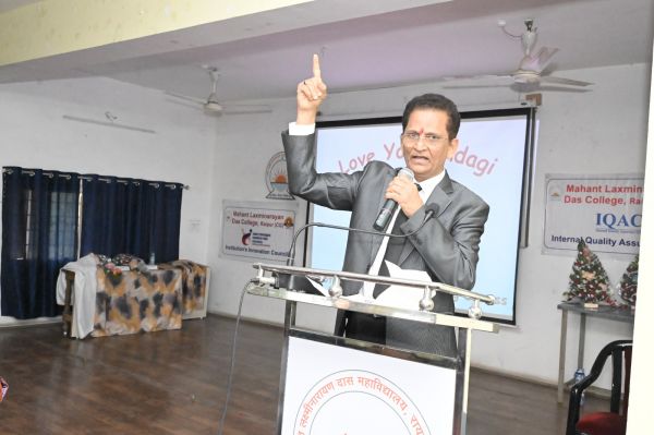 आपकी सोच से जिंदगी बदलती है अंतरराष्ट्रीय प्रेरक वक्ता राकेश चोपड़ा