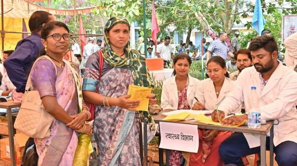 मुख्यमंत्री के सुशासन संकल्प से आ रहा बदलाव: कुकरेल शिविर में उमड़ा ग्रामीणों का सैलाब, 314 में से 266 आवेदनों का ऑन द स्पॉट फैसला