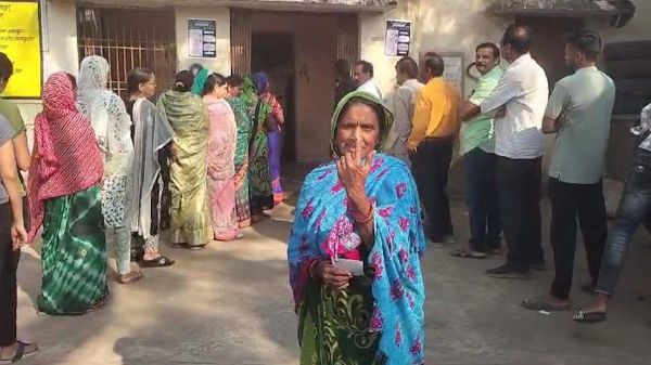 CG Elections 2026 : नगरीय निकाय और पंचायत चुनाव के लिए मतदान शुरू, 1300 से अधिक पदों पर मुकाबला