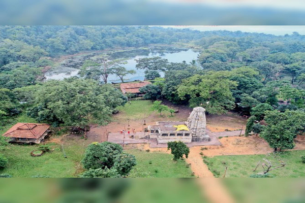 छत्तीसगढ़ के चैतुरगढ़ में बसा है सदियों पुराना देवी मां का मंदिर, जानें रहस्य