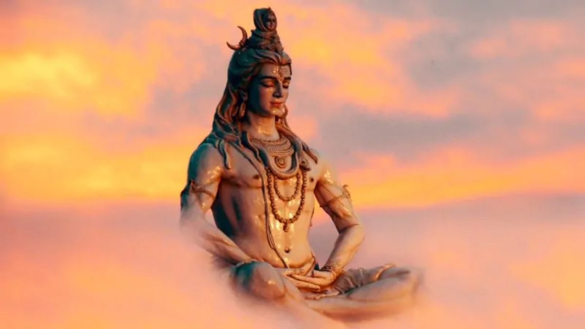 ऐसा शिवलिंग जिसका हर साल बढ़ रहा आकार, अर्धनारीश्वर रूप में पूजते हैं श्रद्धालु