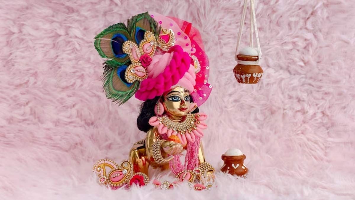 लड्डू गोपाल के पुराने कपड़ों का क्या करें ? अगर आपके मन में भी है यही सवाल तो जवाब जानिए यहां&hellip;