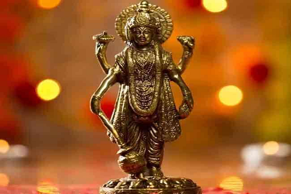 Papankusha Ekadashi पर भगवान विष्णु को इन भोग से करें प्रसन्न, घर में बनी रहेगी बरकत