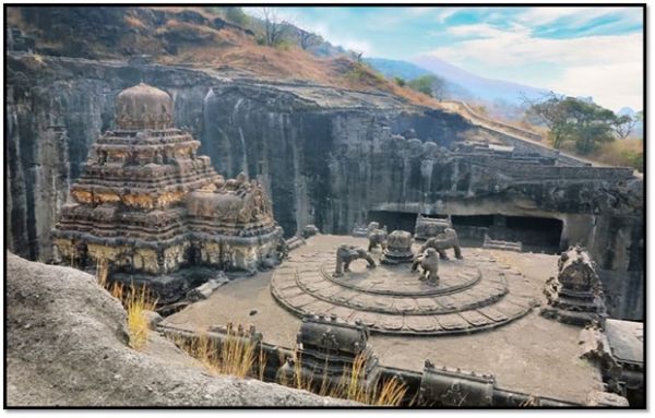 कैलाश मंदिर: भारत का एक अनूठा धार्मिक स्थल