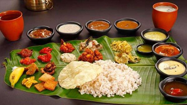 इन देवी-देवताओं को केले के पत्ते पर लगा भोग है अति प्रिय