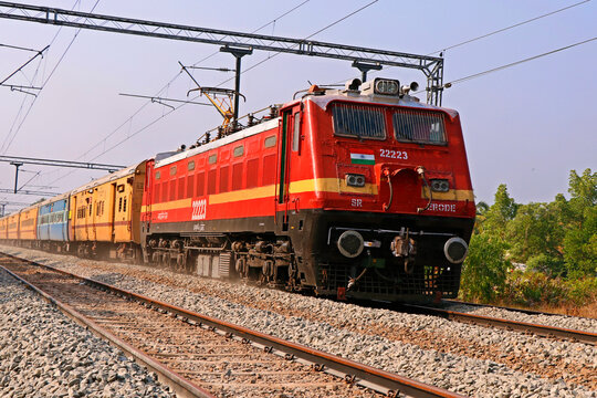 IRCTC Jobs 2024: आईआरसीटीसी में मैनेजर लेवल की नौकरी पाने का गोल्डन चांस, बिना परीक्षा सीधे मिलेगी 2 लाख की जॉब