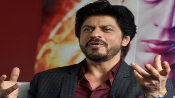 मुंबई में नहीं हुआ Shahrukh Khan की आंखों का इलाज, अब सर्जरी के लिए जा रहे अमेरिका …