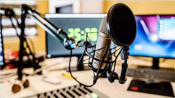 234 शहरों में खुलेंगे 730 निजी FM रेडियो चैनल, सरकार ने दी नीलामी के प्रस्ताव को मंजूरी…