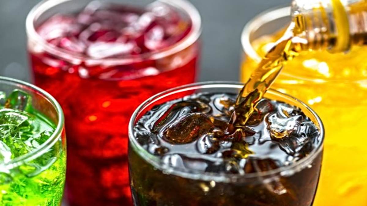 गर्मी में कोल्ड ड्रिंक पीने वाले हो जाए सावधान! इन परेशानियों करना पड़ सकता है सामना…