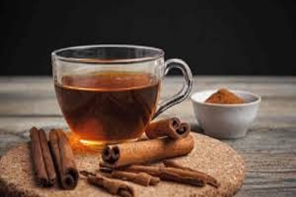 किन लोगों को पीना चाहिए दालचीनी का पानी?