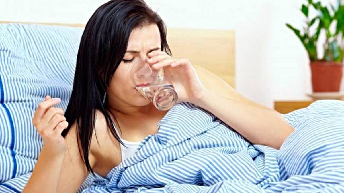 सुबह खाली पेट सबसे पहले क्या खाना चाहिए? अपच-गैस से लेकर वजन तक बढ़ना होगा बंद