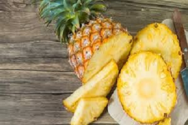 डाइट में शामिल करें ये जरूरी विटामिन्स और मिनरल्स, बाल झड़ना होगा कम और ग्रोथ होगी बेहतर